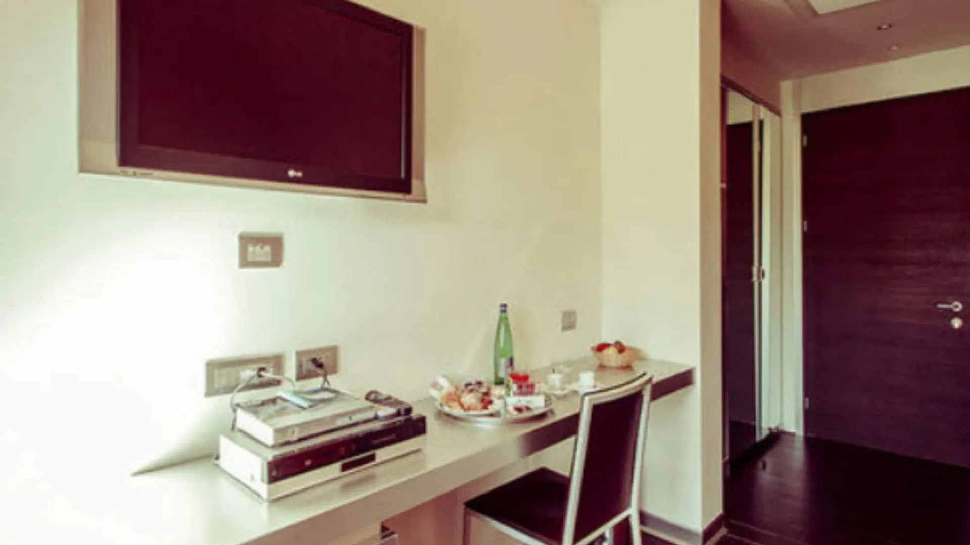 All Ways Garden Hotel & Leisure Roma 4*,