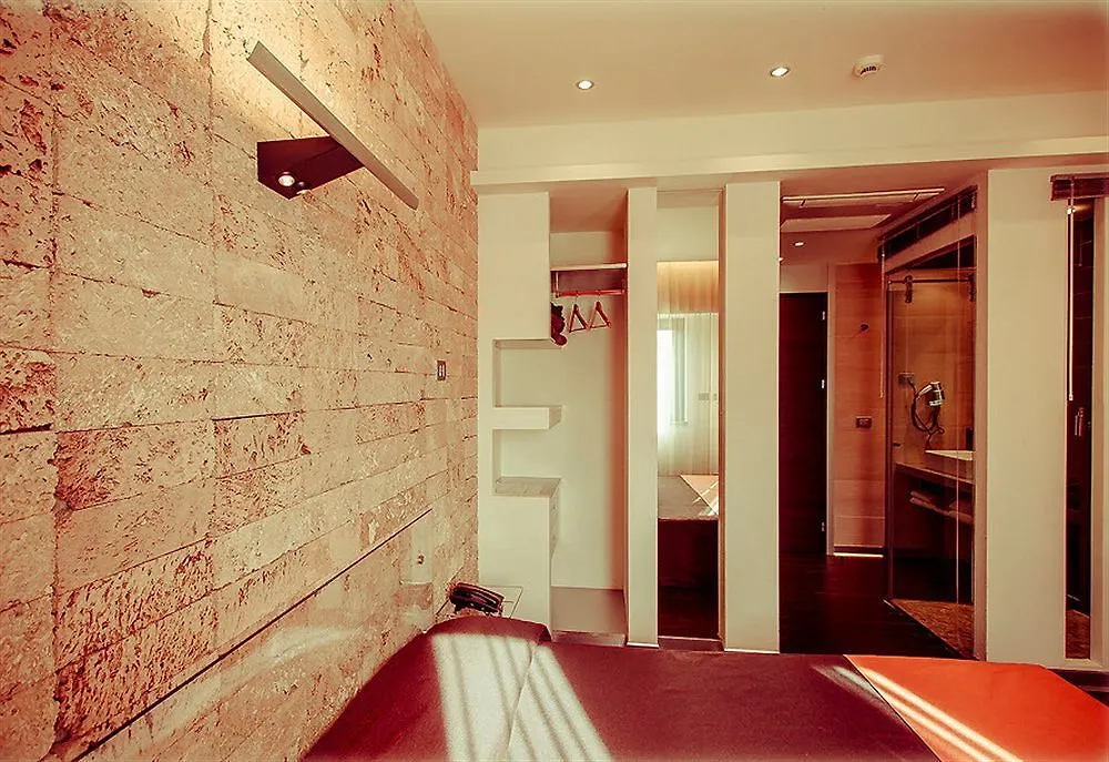 All Ways Garden Hotel & Leisure Roma 4*,